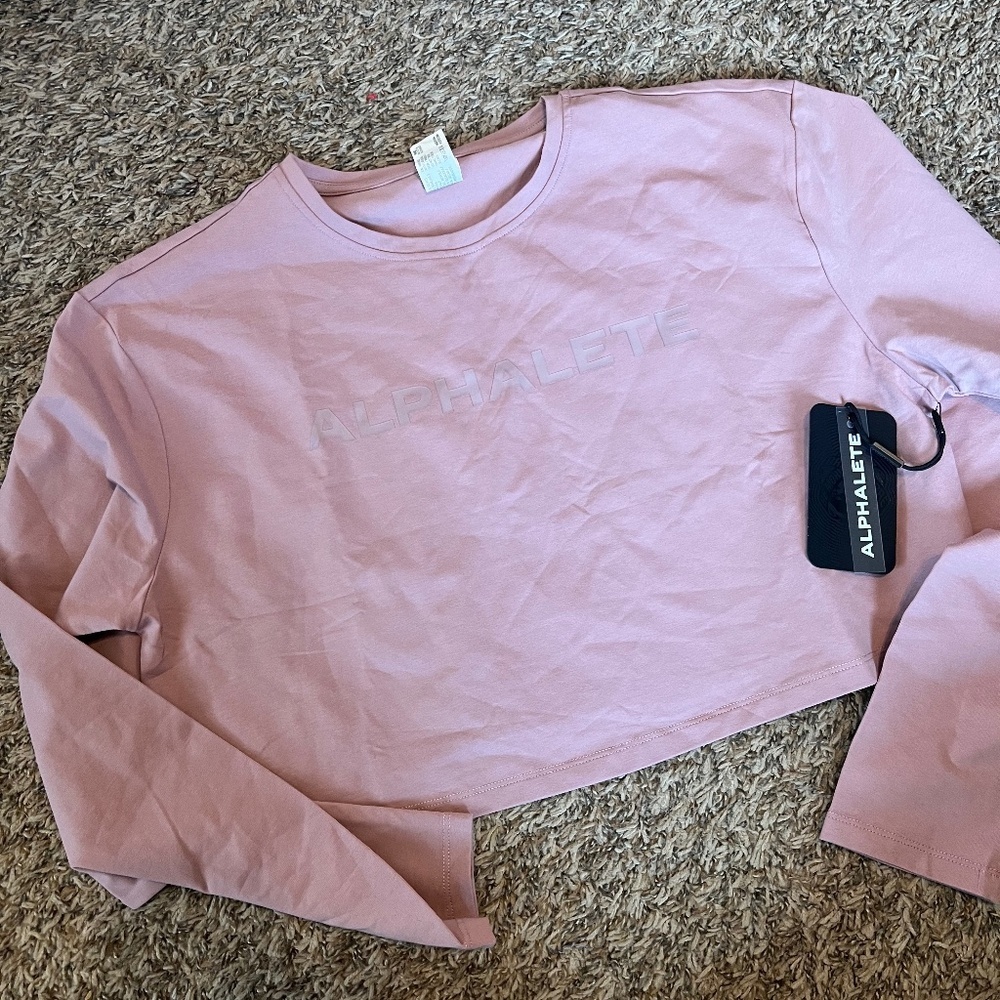 Alphalete NWT womens core LS crop tee- mauve size medium